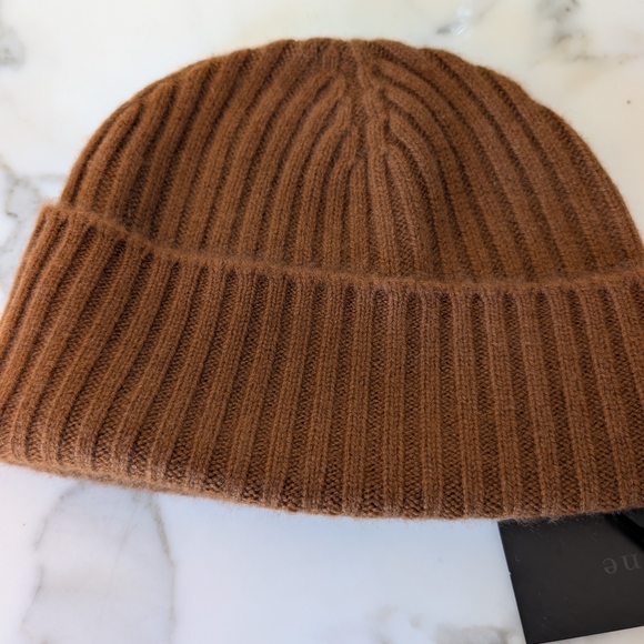 Jenni Kayne Rust Brown Ribbed Beanie Cashmere - Picture 6 of 7